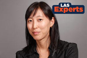 Photo of Naomi Paik from the shoulders up.